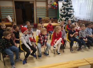 Występ Zespołu Topolinki dla Mikołaja