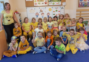 Zdjęcie grupowe dzieci z III grupy