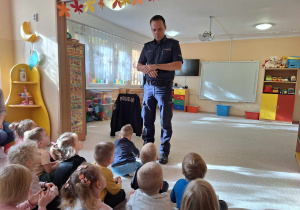 Powitanie pana policjanta.