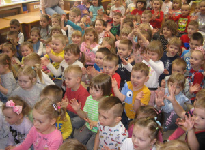 Wiosenna pobudka - teatrzyk w przedszkolu.