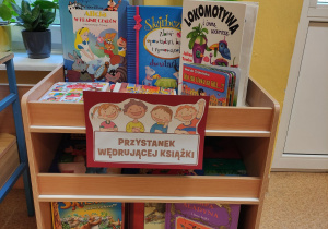 Przystanek wędrującej książki.