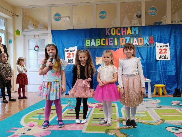 Dzień Babcia i Dziadka w grupie V  - Obrazek 1