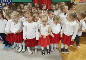 wspólne odśpiewanie hymnu