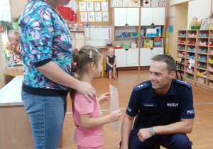 Wręczenie podziękowań za zajęcia