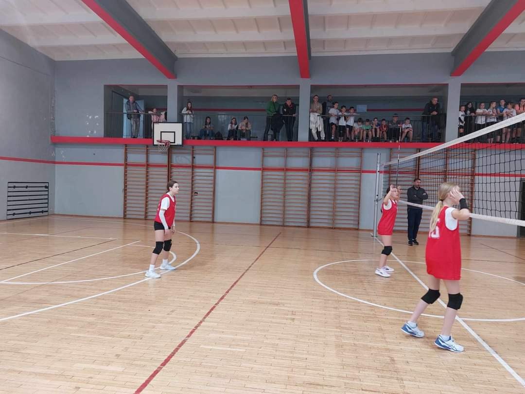Mistrzostwa Zgierza Szkół Podstawowych w minisiatkówce - Obrazek 4