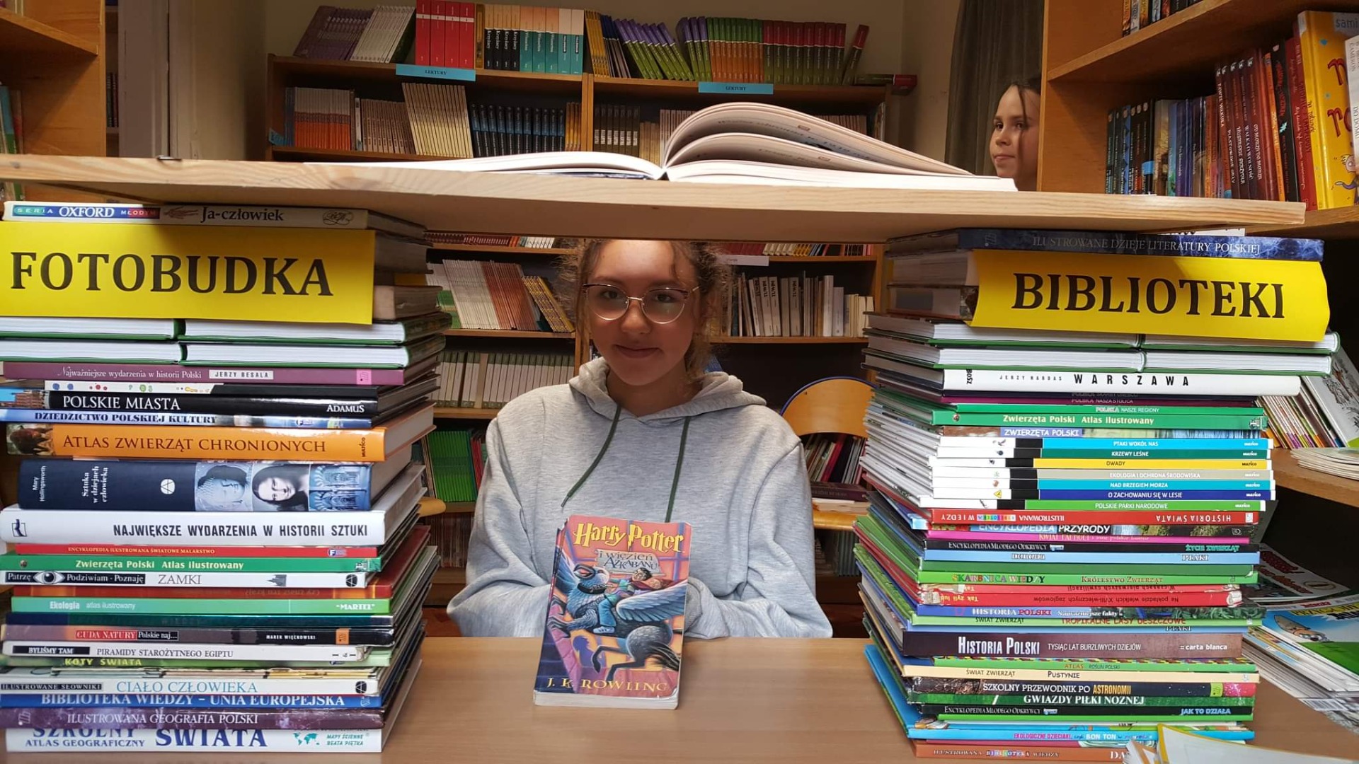 PAŹDZIERNIK - MIESIĄC BIBLIOTEK  SZKOLNYCH - Obrazek 2