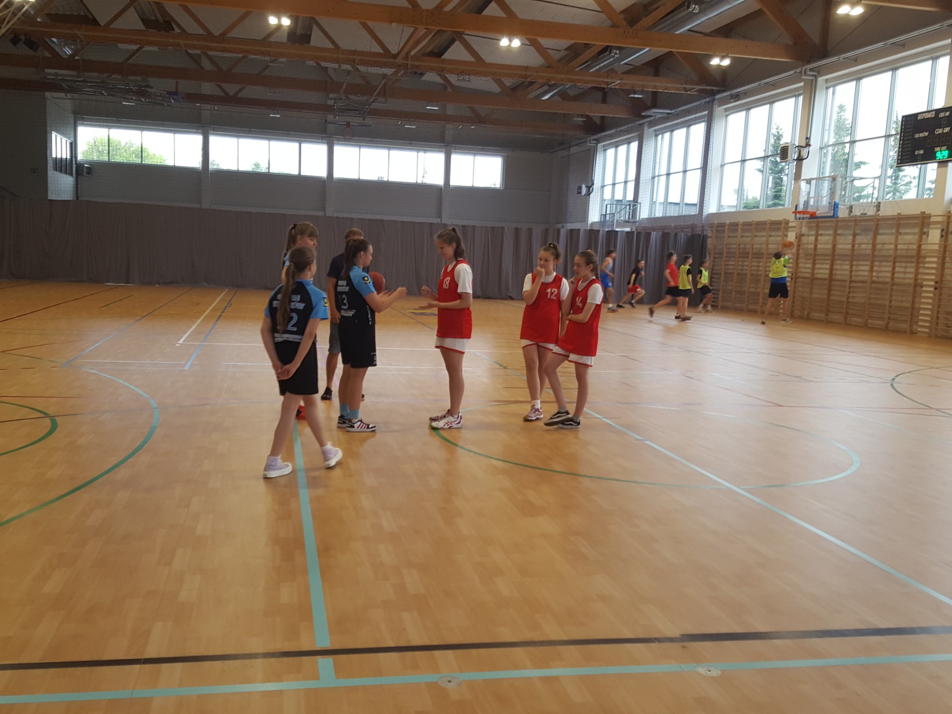 Mistrzostwa powiatu w piłce koszykowej 3X3 - Obrazek 3