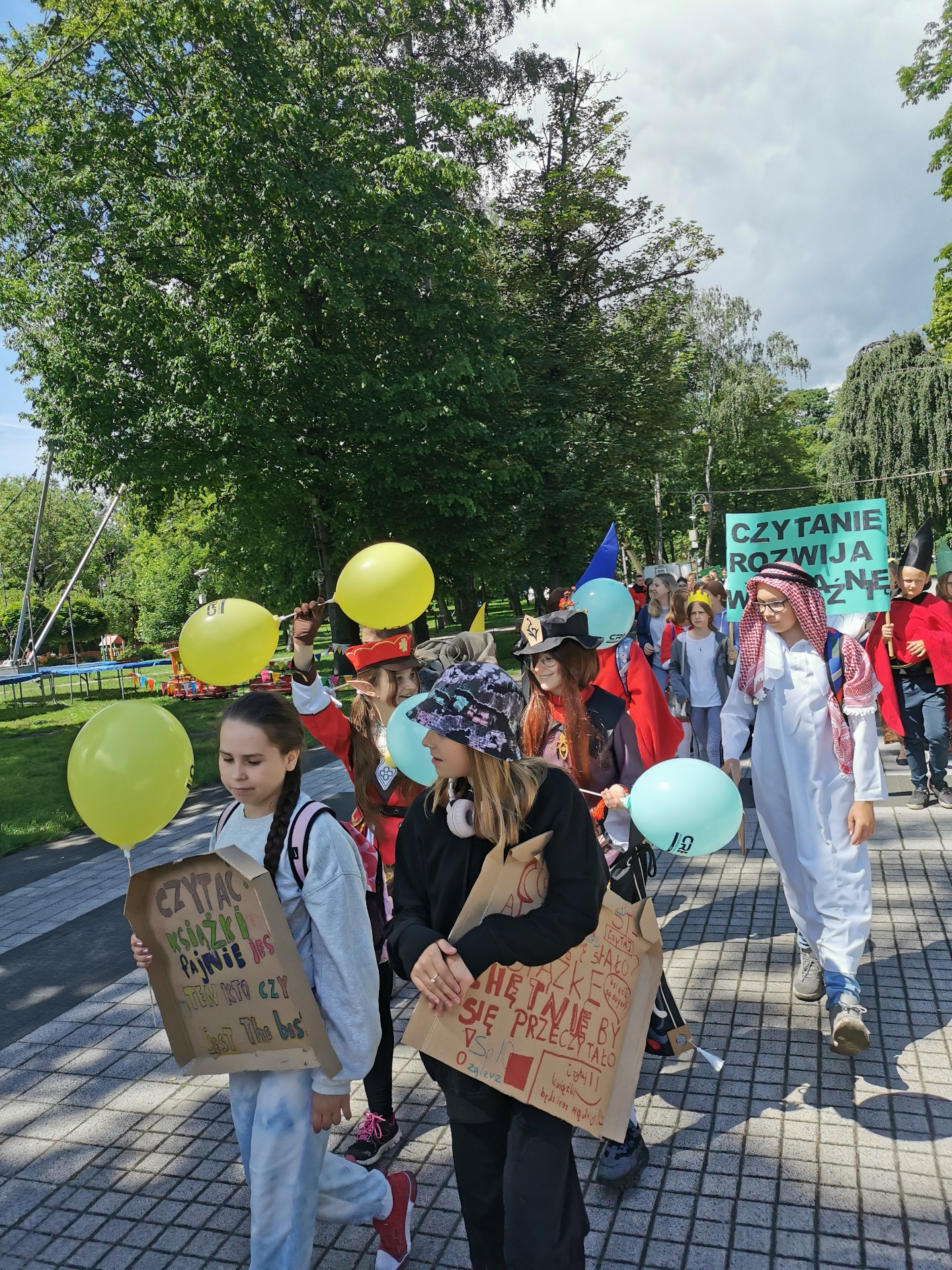 Happening "Dzielimy się radością czytania" - Obrazek 5