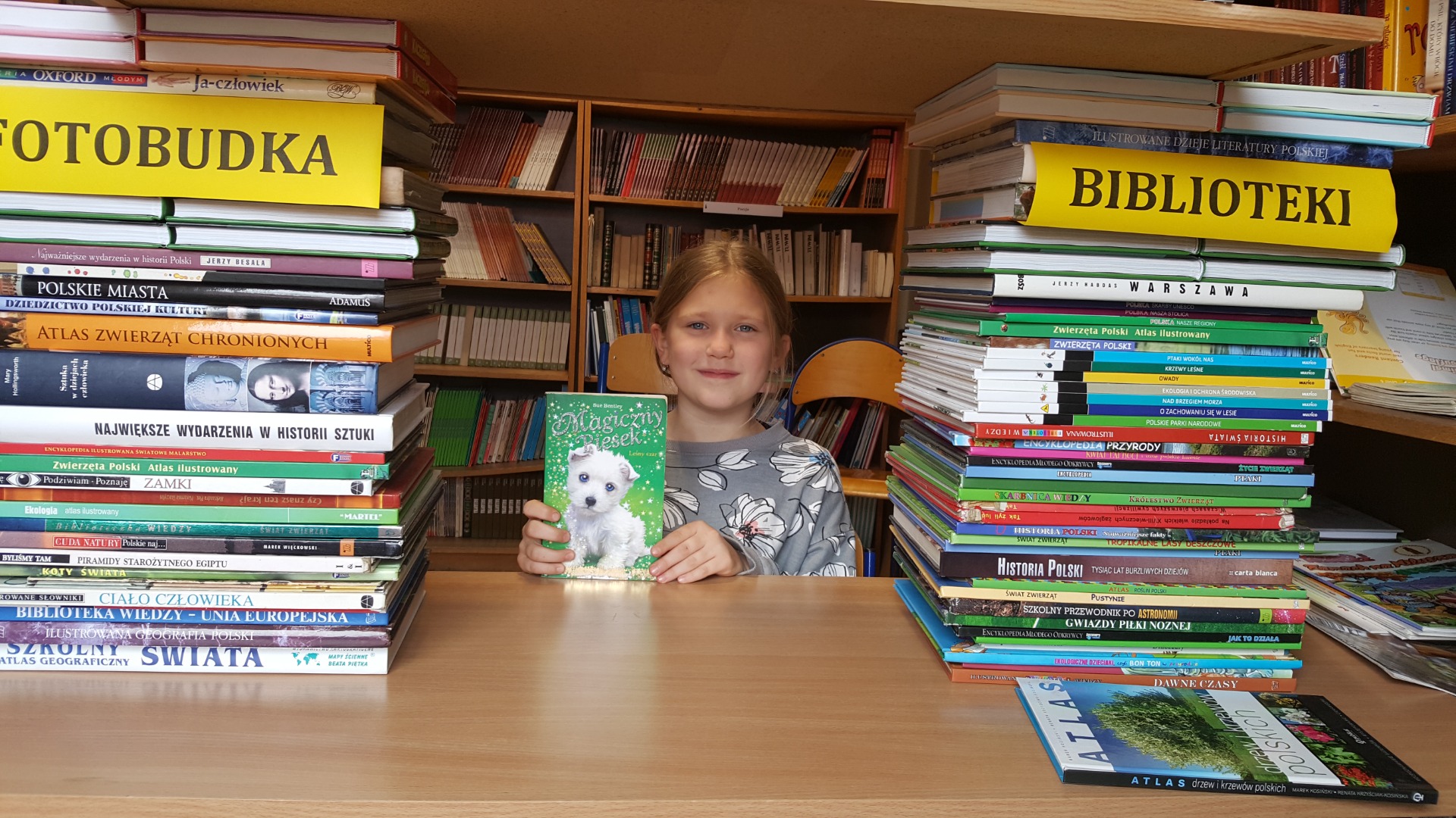 PAŹDZIERNIK - MIESIĄC BIBLIOTEK  SZKOLNYCH - Obrazek 4