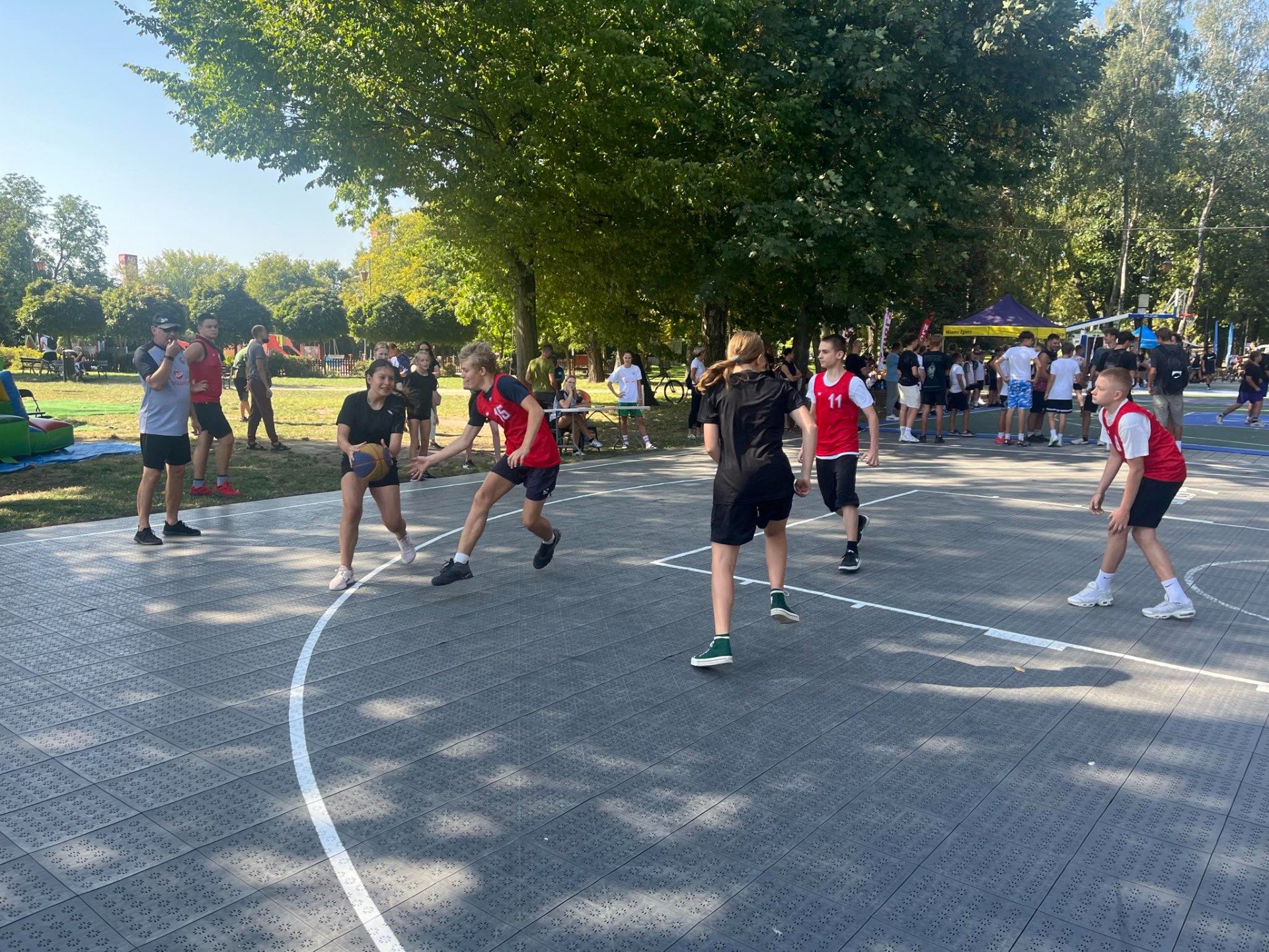 Relacja z zawodów streetballowych w Zgierzu - 7.09.2024  - Obrazek 6