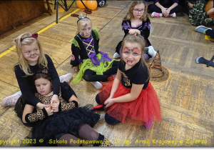 Uczniowie naszej szkoły na balu z okazji Halloween