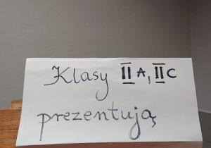 Praca uczniów z klasy II